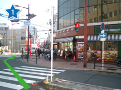 駅前から1